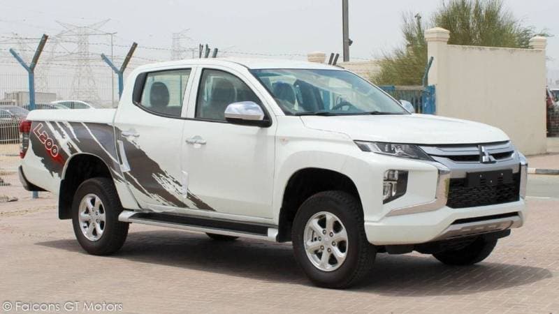 2023 Mitsubishi L200 GLS thumbnail 3