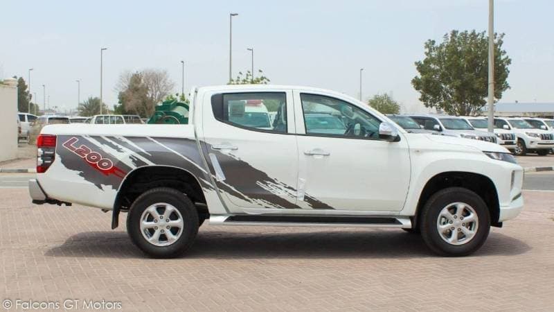 2023 Mitsubishi L200 GLS thumbnail 4