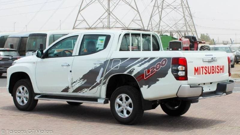 2023 Mitsubishi L200 GLS thumbnail 6
