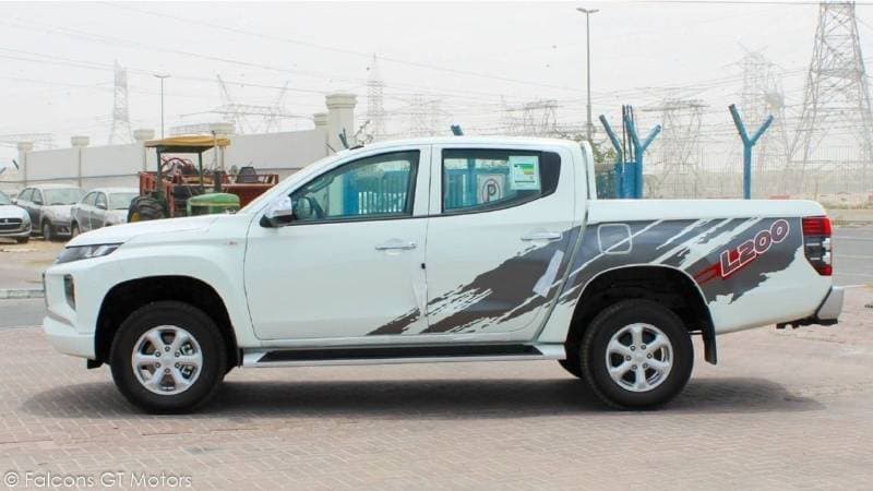 2023 Mitsubishi L200 GLS thumbnail 5