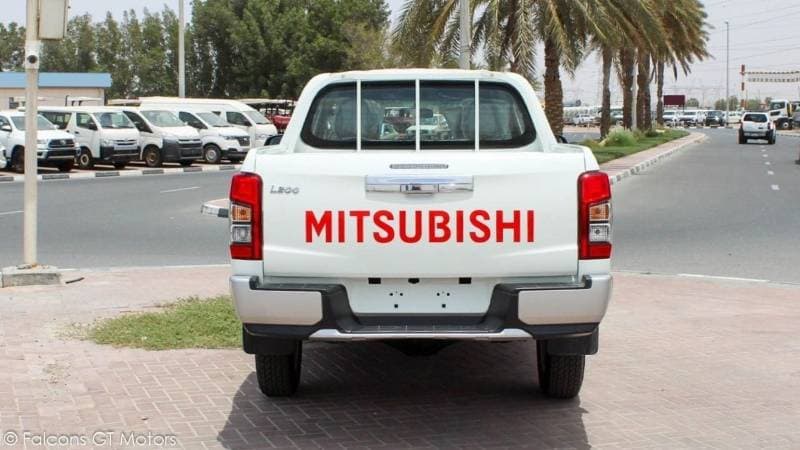 2023 Mitsubishi L200 GLS thumbnail 7