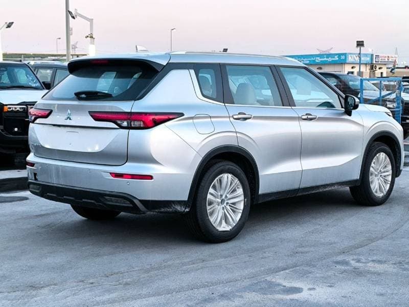2025 Mitsubishi Outlander GLX MIDLINE thumbnail 4