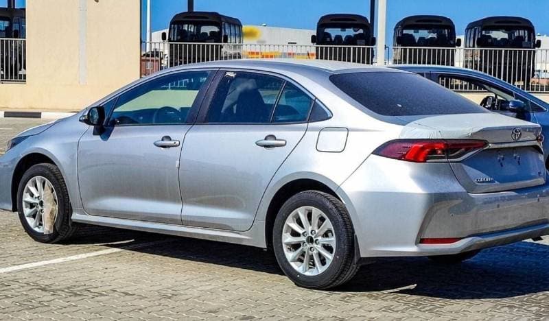 2023 Toyota Corolla XLI thumbnail 3
