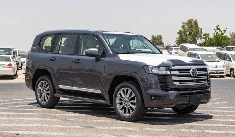 2024 Toyota Land Cruiser GXR thumbnail 3