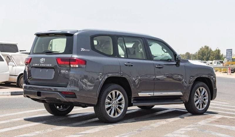 2024 Toyota Land Cruiser GXR thumbnail 6