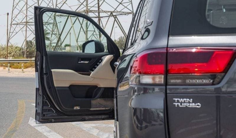 2024 Toyota Land Cruiser GXR thumbnail 7