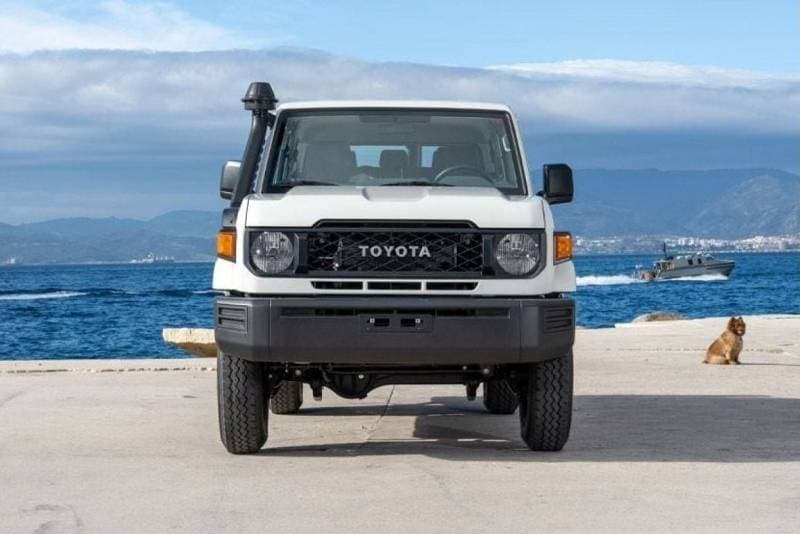 2024 Toyota Land Cruiser 70 LC76 DX thumbnail 2