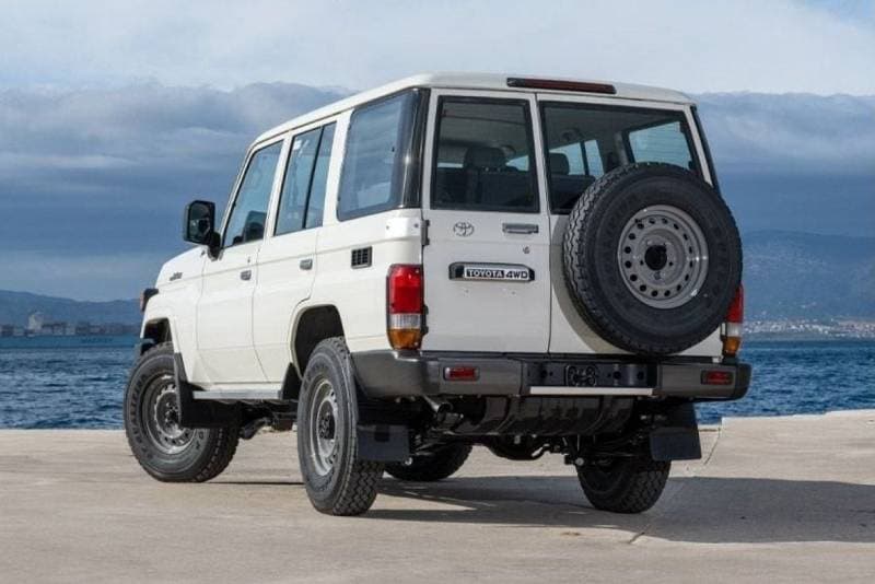 2024 Toyota Land Cruiser 70 LC76 DX thumbnail 4