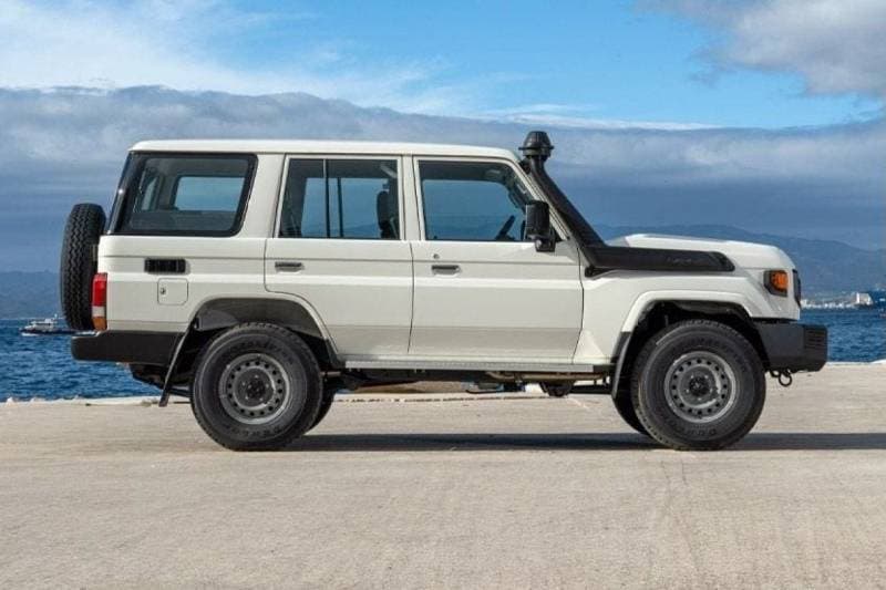 2024 Toyota Land Cruiser 70 LC76 DX thumbnail 8