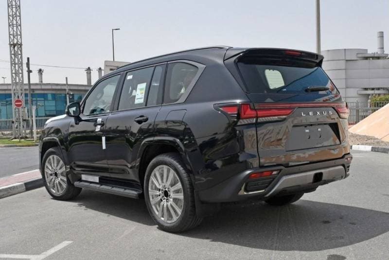 2025 Lexus LX600 VIP thumbnail 5