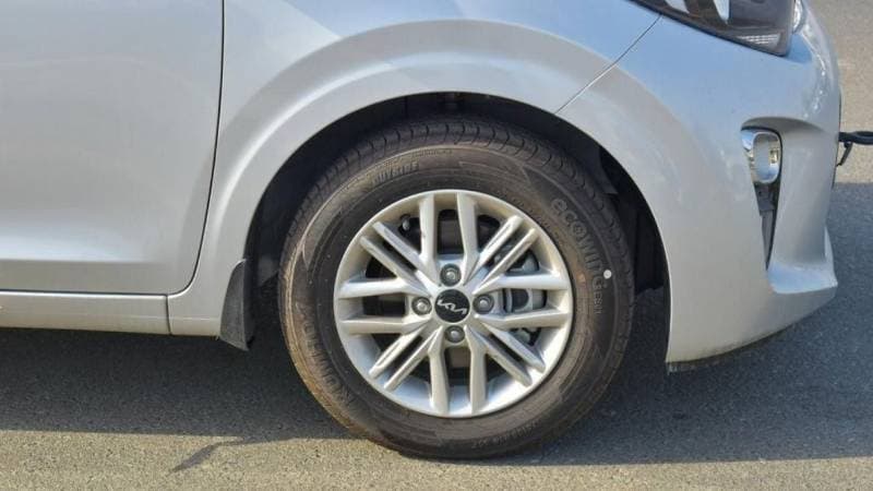 2023 Kia Picanto LX thumbnail 8