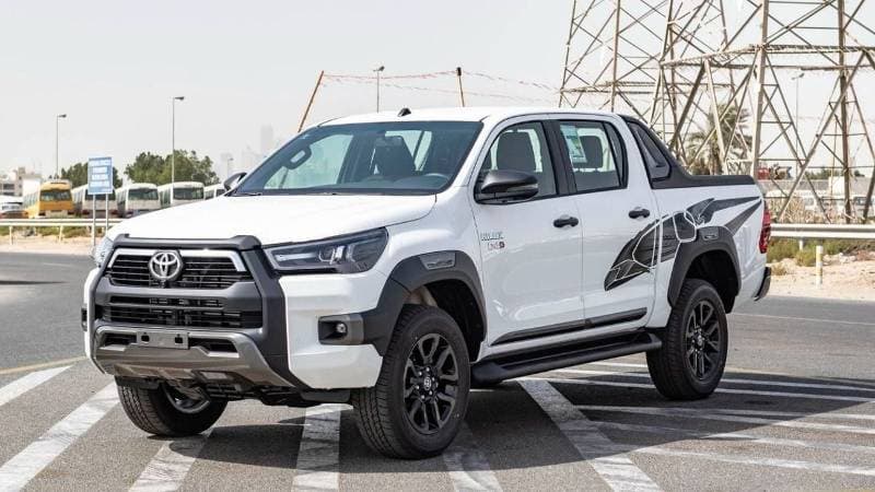 2024 Toyota Hilux ADVENTURE thumbnail 3