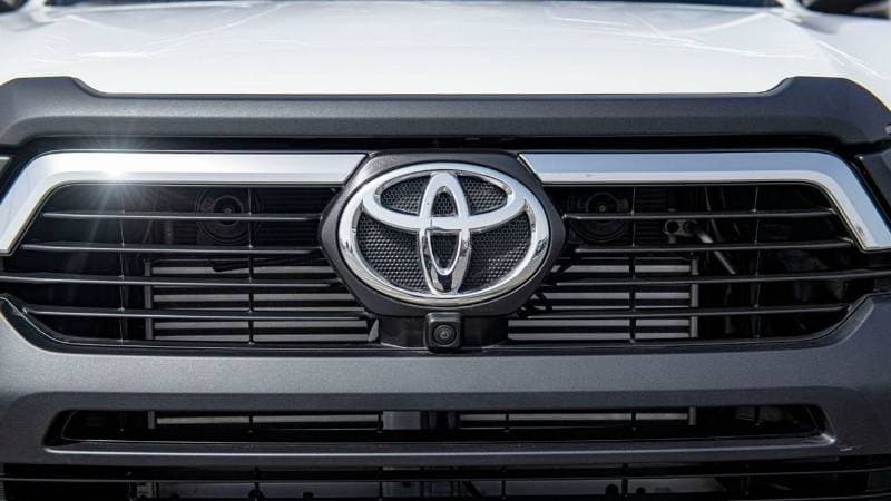 2024 Toyota Hilux ADVENTURE thumbnail 4