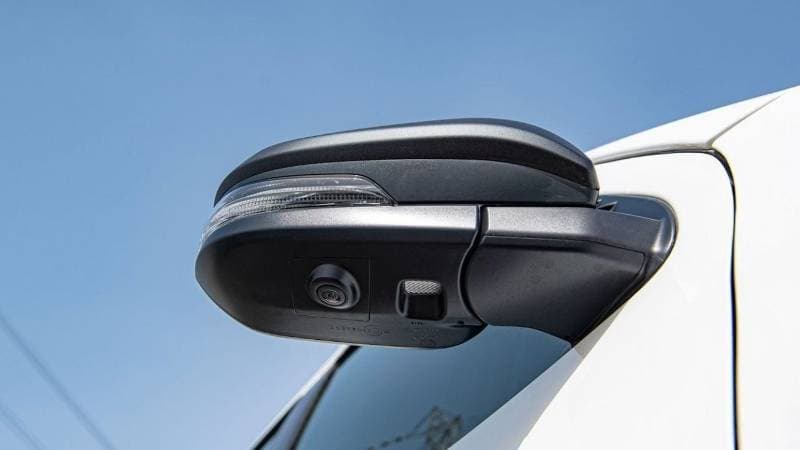 2024 Toyota Hilux ADVENTURE thumbnail 8