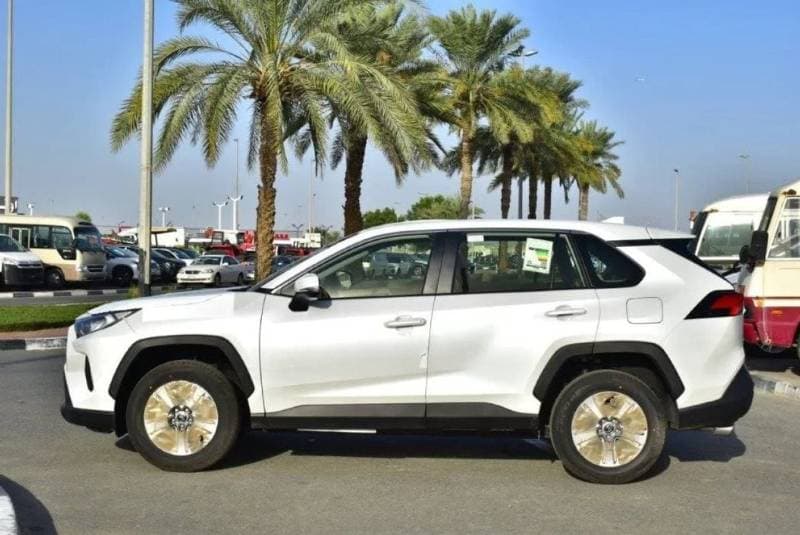2023 Toyota RAV4 LE thumbnail 2