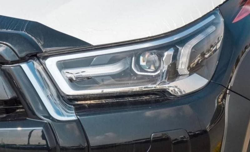 2024 Toyota Hilux SGLX thumbnail 8