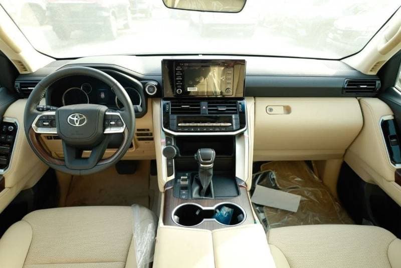 2023 Toyota Land Cruiser GXR thumbnail 8