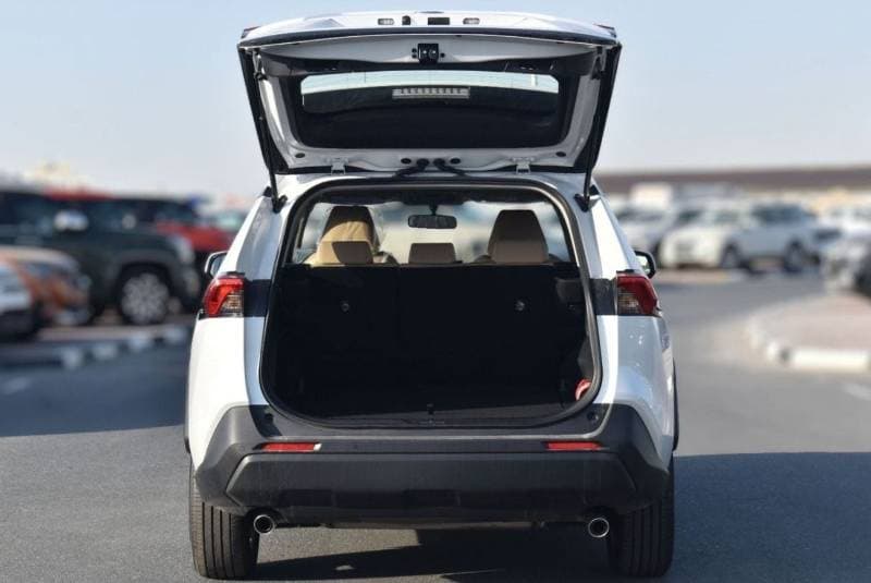 2023 Toyota RAV4 LE HEV thumbnail 4