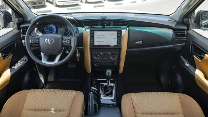 2024 Toyota Fortuner GX2 thumbnail 7