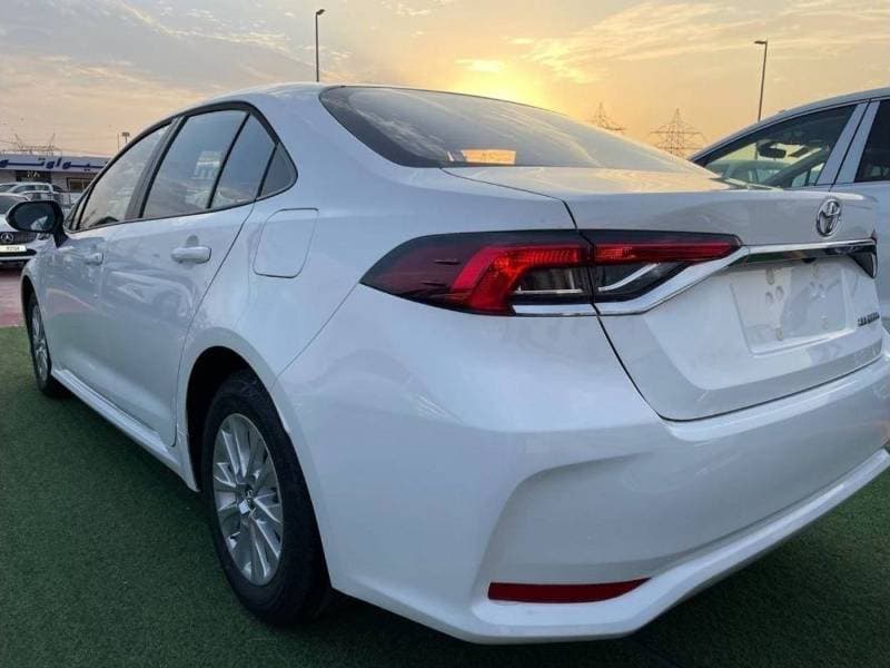 2022 Toyota Corolla XLI EXECUTIVE thumbnail 6