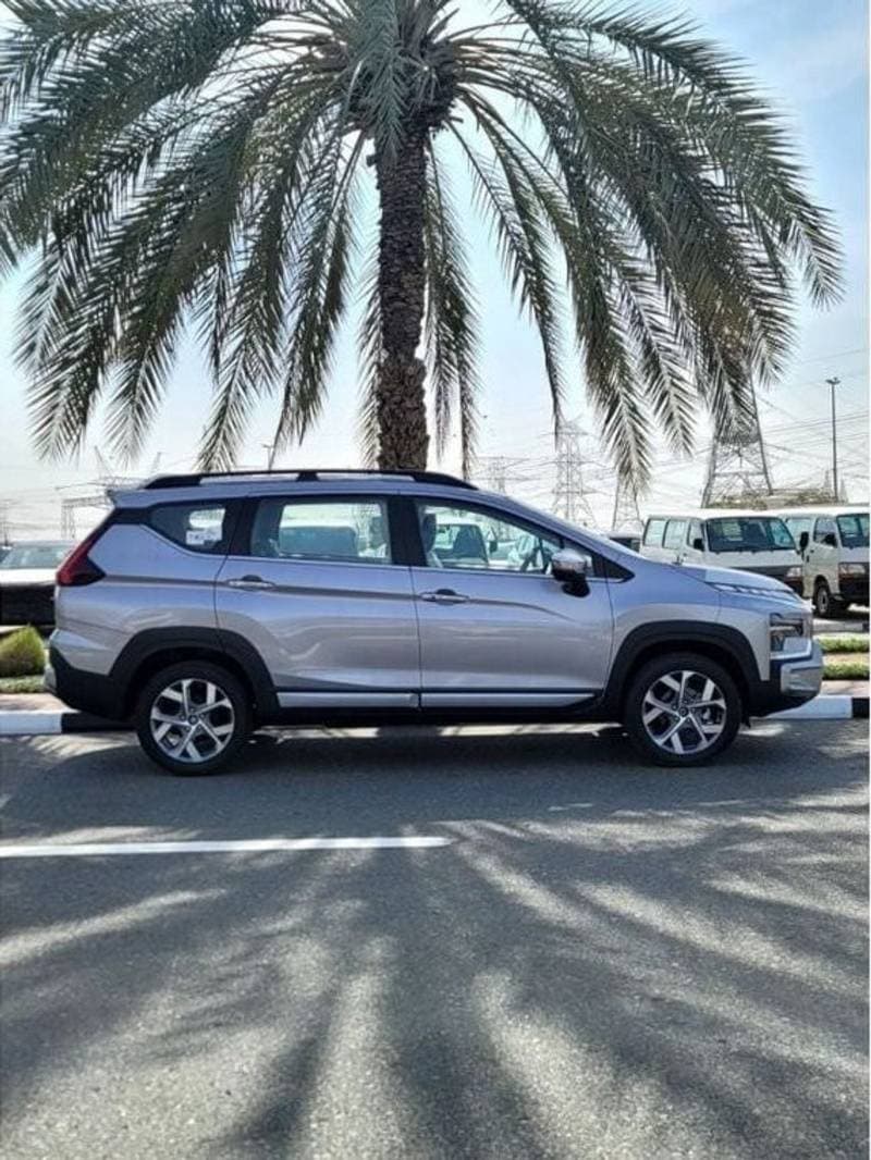 2024 Mitsubishi Xpander HIGH LINE thumbnail 5
