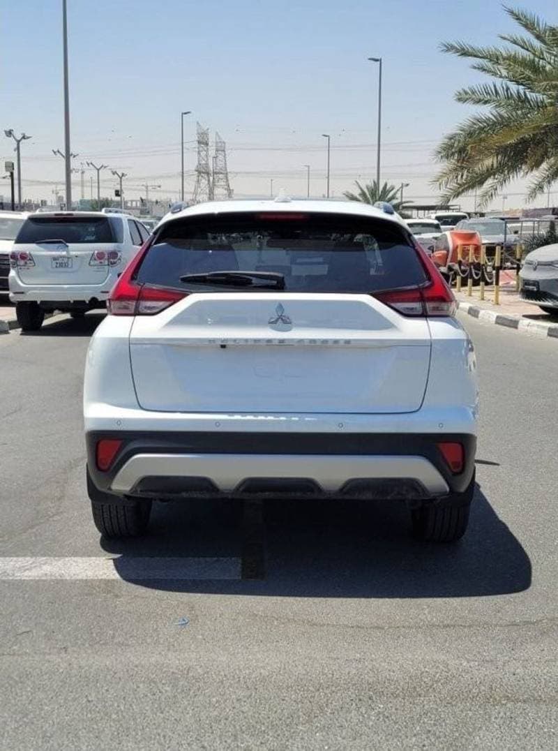2024 Mitsubishi Eclipse thumbnail 5