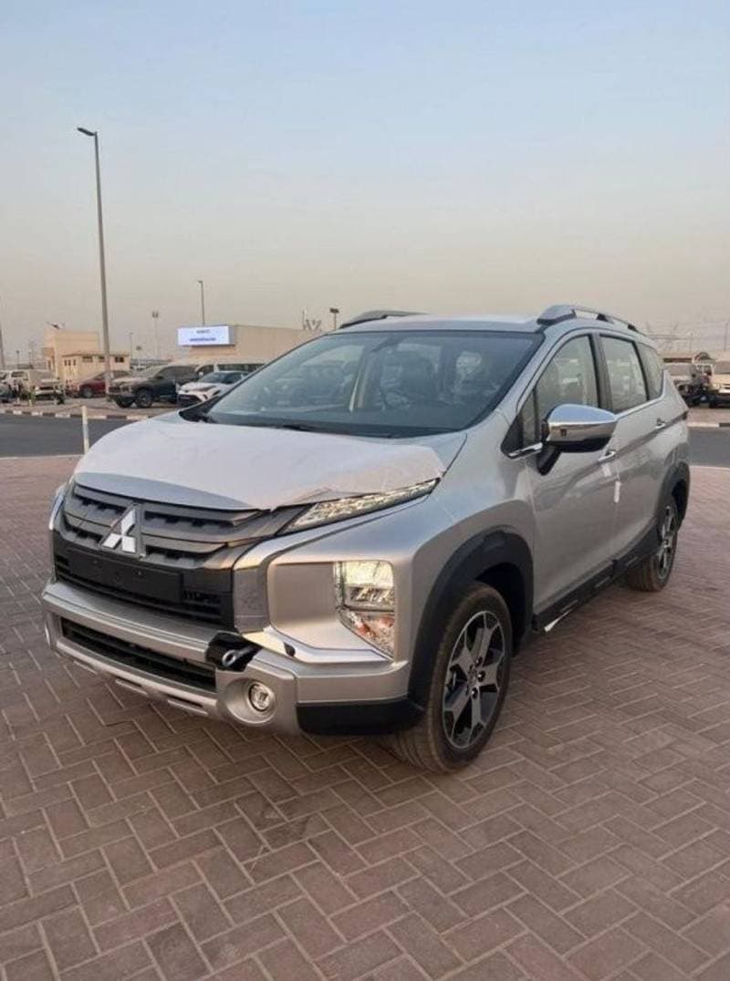 2023 Mitsubishi Xpander CROSS PREMIUM