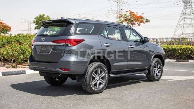 2023 Toyota Fortuner EXR thumbnail 6