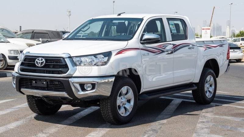 2023 Toyota Hilux SGLX thumbnail 3