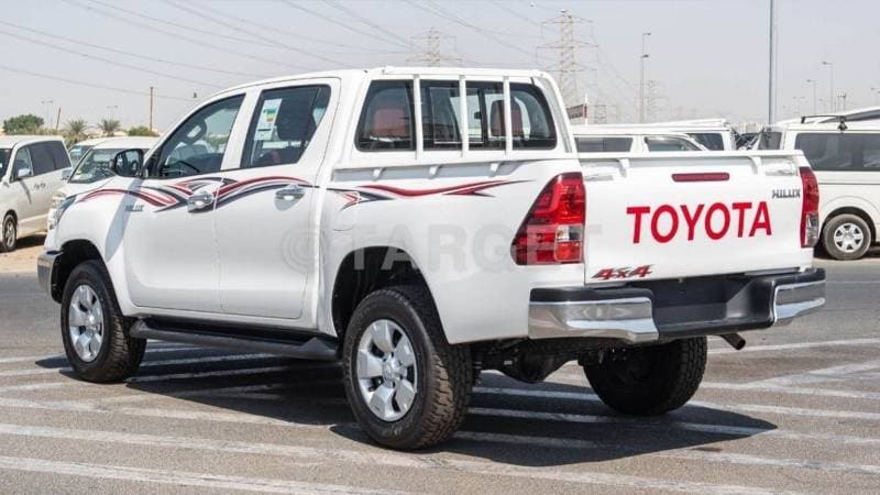 2023 Toyota Hilux SGLX thumbnail 8