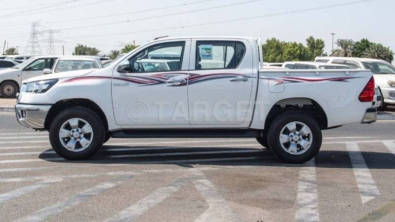 2023 Toyota Hilux SGLX thumbnail 7