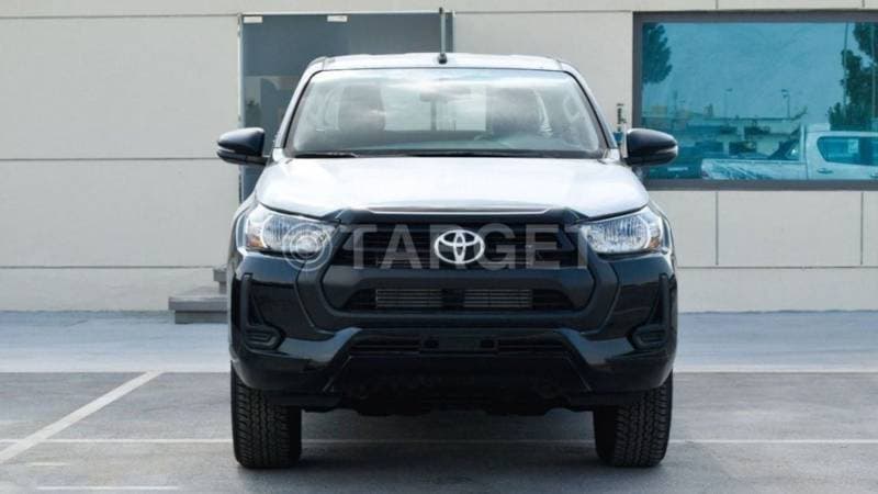 2024 Toyota Hilux GL thumbnail 4