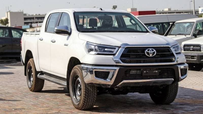 2024 Toyota Hilux SGLX thumbnail 3