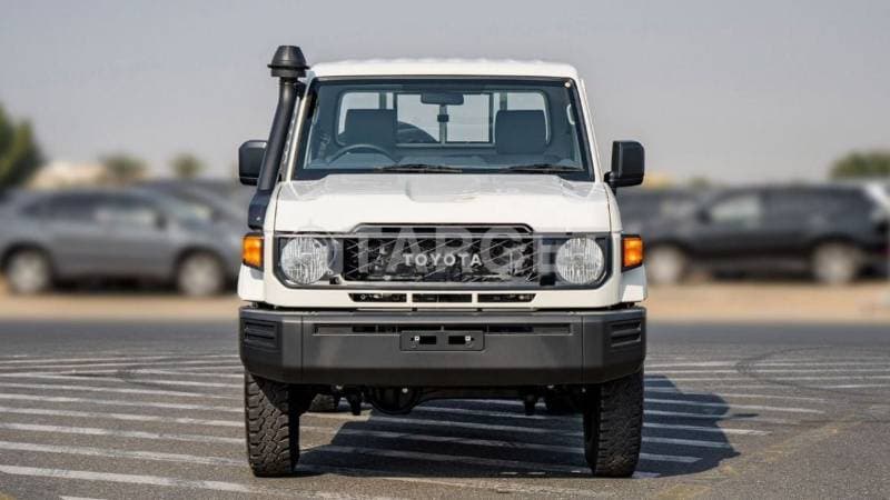 2024 Toyota Land Cruiser Pick Up thumbnail 2