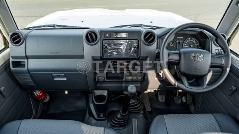 2024 Toyota Land Cruiser Pick Up thumbnail 6
