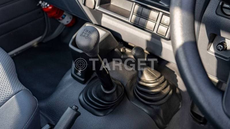 2024 Toyota Land Cruiser Pick Up thumbnail 7