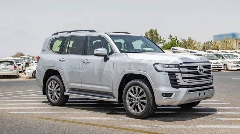 2025 Toyota Land Cruiser VXR thumbnail 3