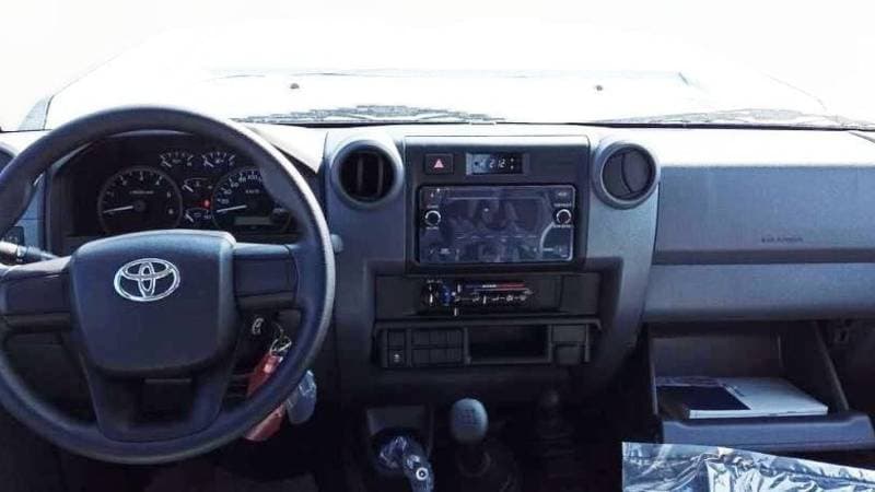 2024 Toyota Land Cruiser Pick Up thumbnail 6