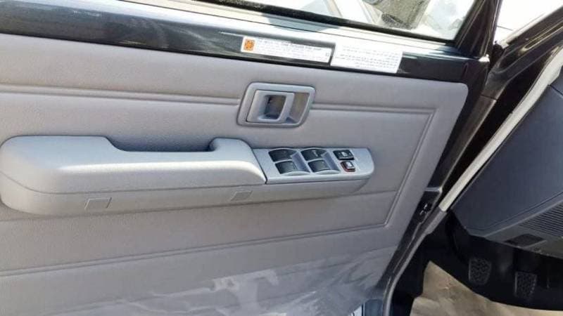 2024 Toyota Land Cruiser Pick Up thumbnail 7