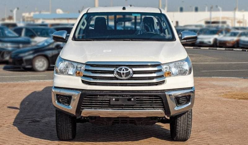 2023 Toyota Hilux GL thumbnail 2
