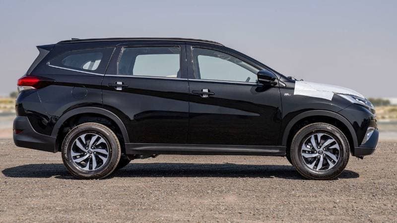 2025 Toyota Rush EX thumbnail 4