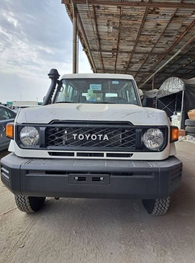 2024 Toyota Land Cruiser 70 LC 78 HARDTOP 2.8L AT thumbnail 2