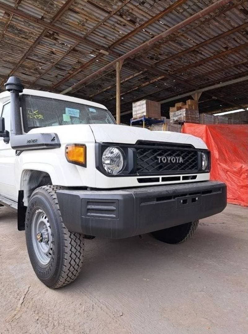 2024 Toyota Land Cruiser 70 LC 78 HARDTOP 2.8L AT thumbnail 4