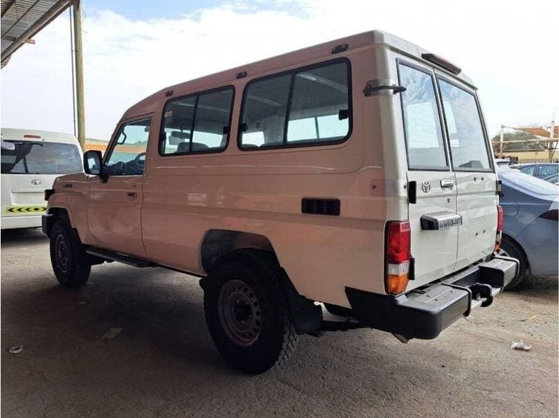 2024 Toyota Land Cruiser 70 LC 78 HARDTOP 2.8L AT thumbnail 7