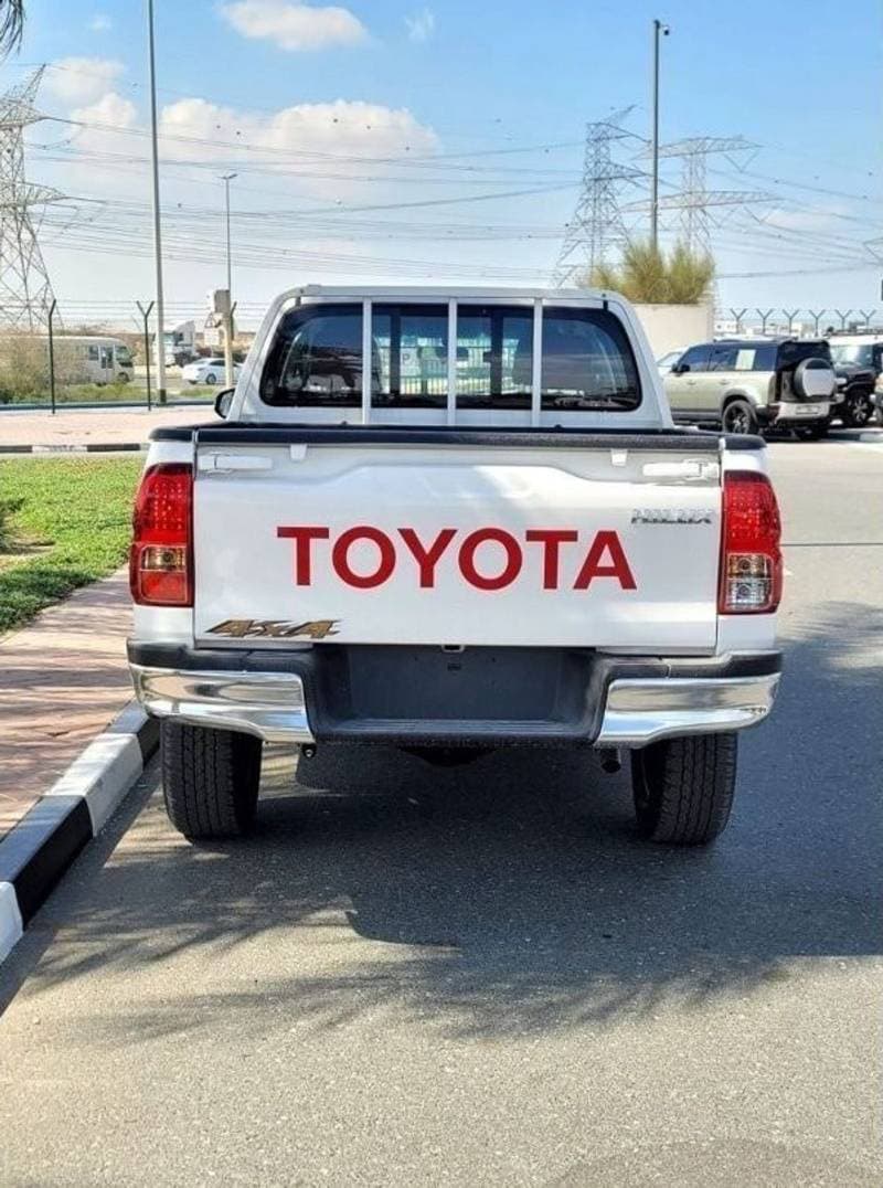2024 Toyota Hilux GL thumbnail 7