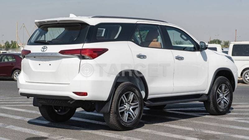 2025 Toyota Fortuner EXR thumbnail 7