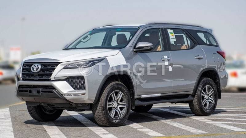 2024 Toyota Fortuner EXR thumbnail 3