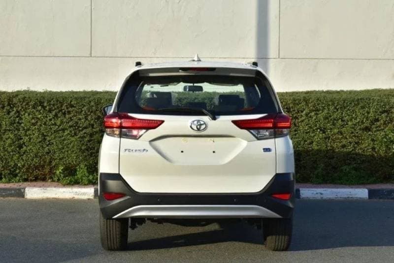 2023 Toyota Rush EX thumbnail 4