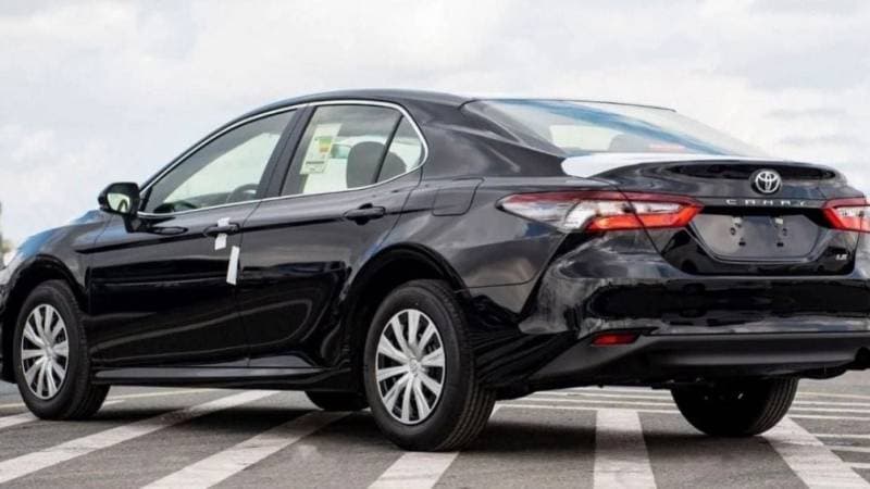 2023 Toyota Camry LE thumbnail 5