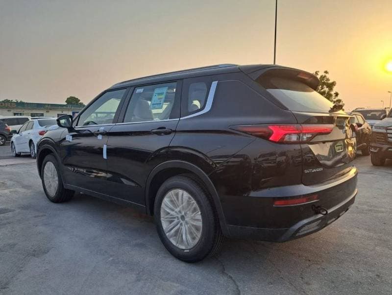 2023 Mitsubishi Outlander GLX MIDLINE thumbnail 5